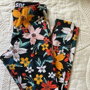 Nike Edelweiss Print Yoga Pants